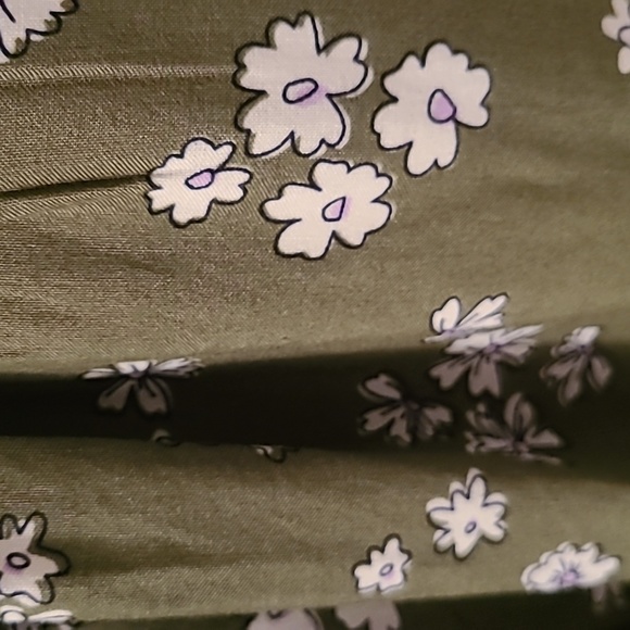 THEREABOUTS GIRLS PLUS SIZE GREEN & WHITE FLORAL SMOCKING DRESS SIZE 2XL 20.5P - Picture 5 of 16